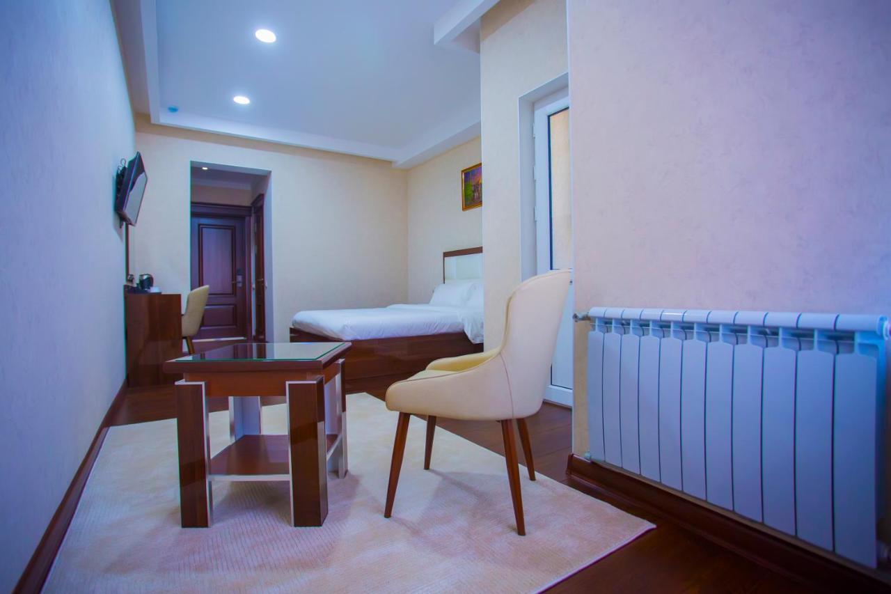 Hotel Ayni Dushanbe Luaran gambar