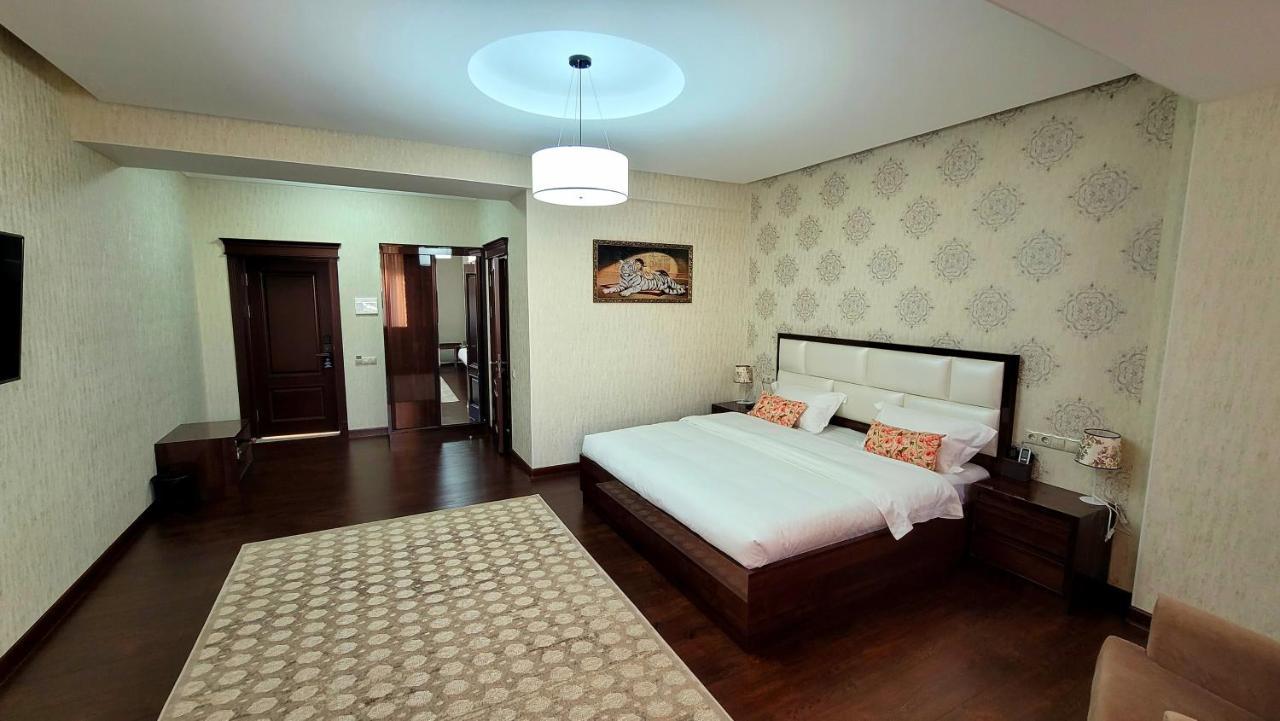 Hotel Ayni Dushanbe Luaran gambar