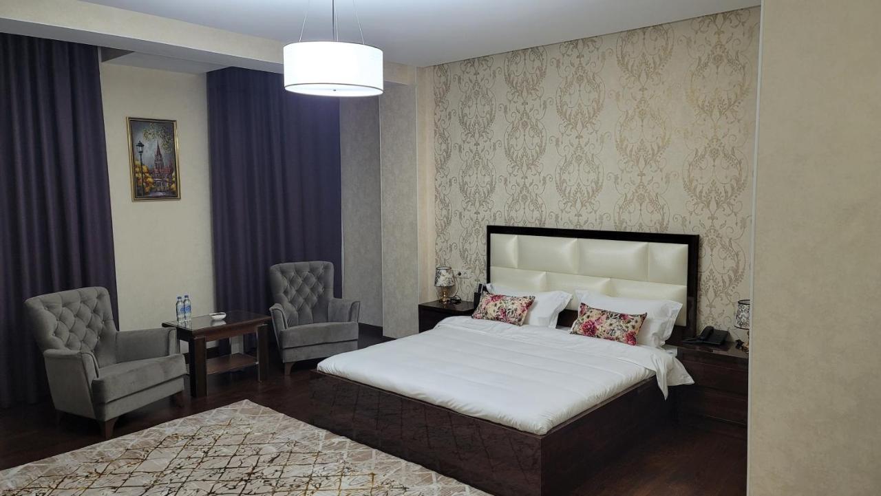 Hotel Ayni Dushanbe Luaran gambar