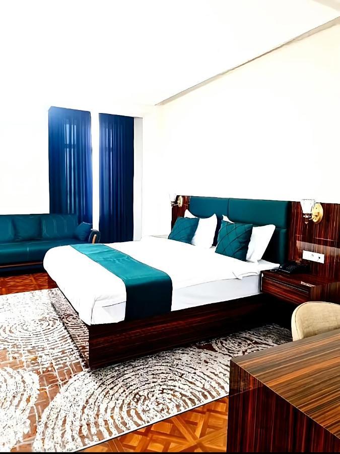 Hotel Ayni Dushanbe Luaran gambar